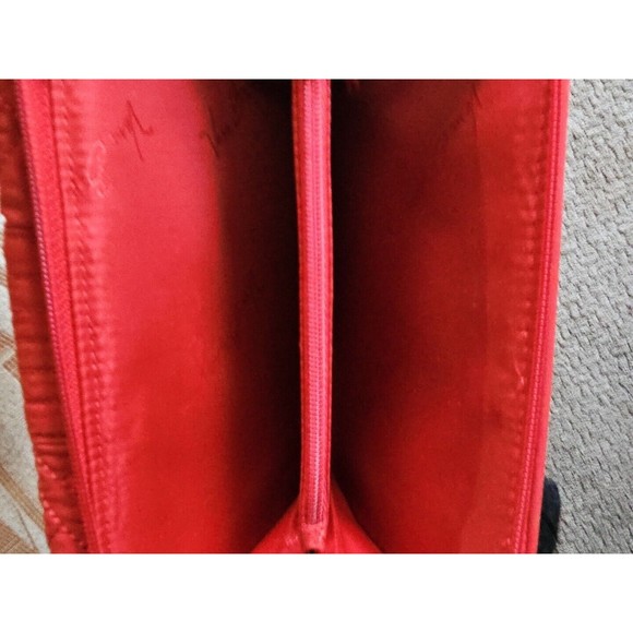 Vera Bradley Red Quilted Zip Around Wallet Credit Card/ Change Pocket. EUC - Picture 6 of 9